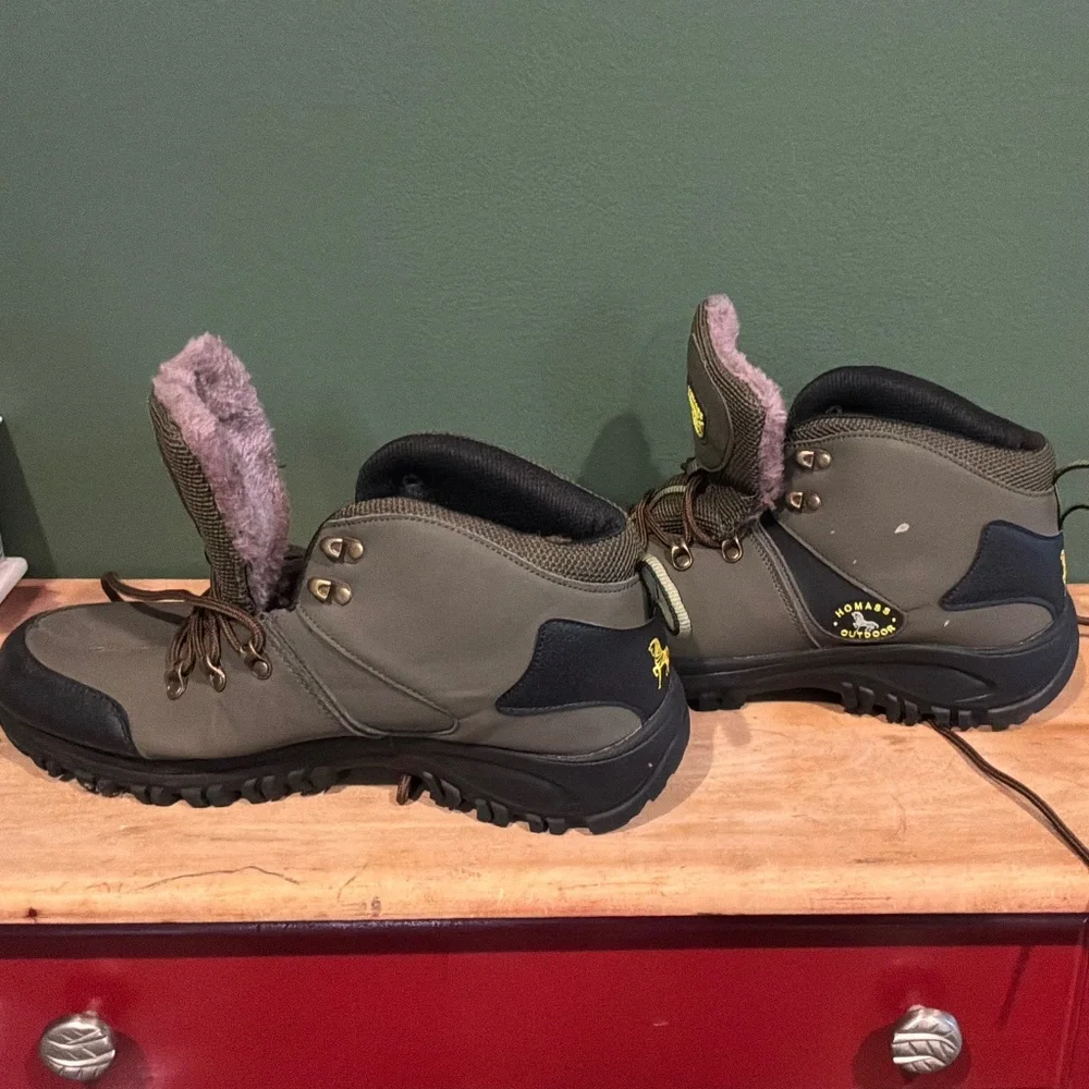 Men’s Boots with Fur Inside Homass Size 46 Work Boots